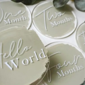 Meilenstein -Gedenkkarte von Acryllaser -Schnittfeiern von Kindern